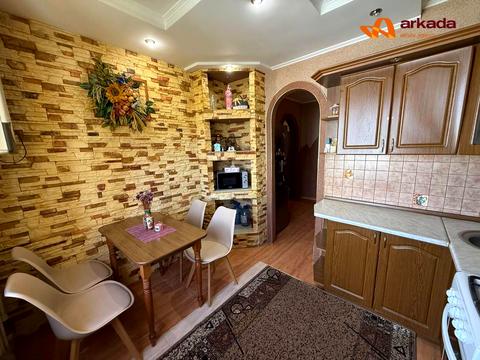 квартира за адресою Василя Симоненка вул., 2