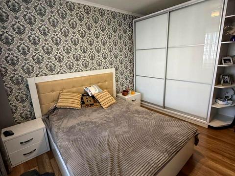 квартира за адресою Василя Симоненка вул., 2