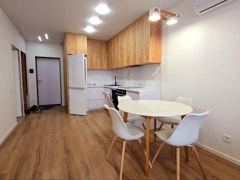 квартира за адресою Космічна вул., 5