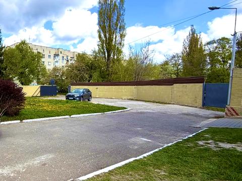 комерційна за адресою Володимира Стельмаха вул. (Курчатова), 18