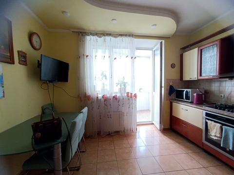 квартира по адресу Степана Бандери ул., 3/1