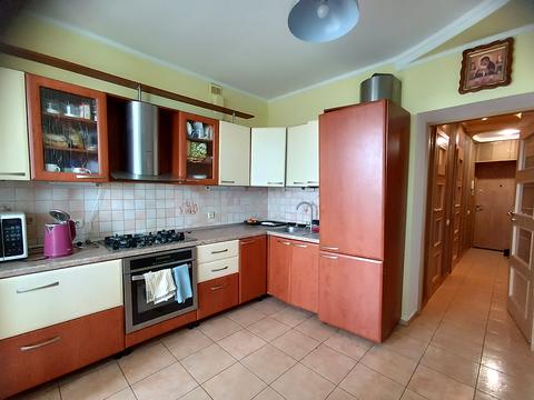 квартира по адресу Степана Бандери ул., 3/1