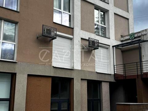 комерційна за адресою Валерія Лобановського просп., 144
