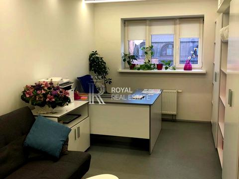 комерційна за адресою Лук'янівська вул., 56б