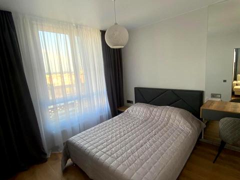 квартира за адресою Космічна вул., 5