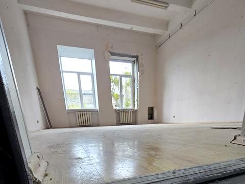 комерційна за адресою Віталія Скакуна вул. (Академіка Каблукова), 9