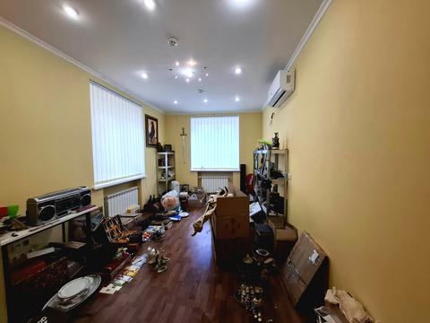 комерційна за адресою Прорізна вул., 13