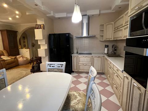 квартира за адресою Волинська вул., 10