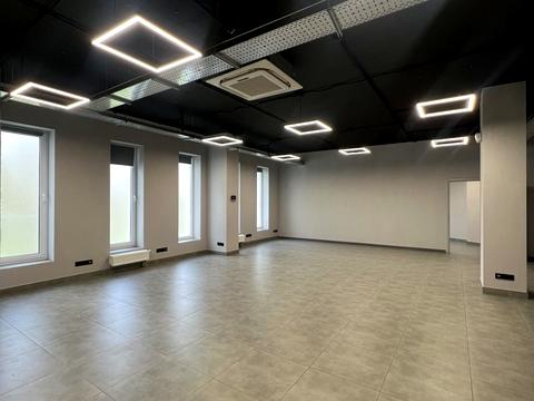 комерційна за адресою проспект Пилипа Орлика, 16