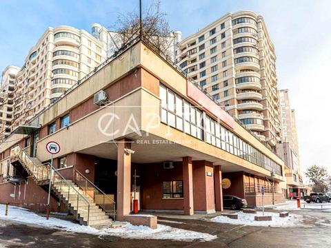 комерційна за адресою Жилянська вул., 59