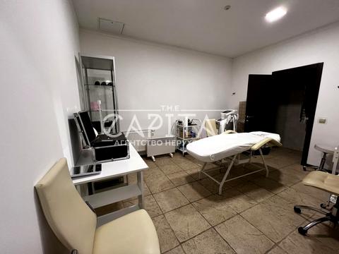 комерційна за адресою Жилянська вул., 72