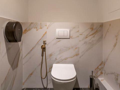 комерційна за адресою Еспланадна вул., 32