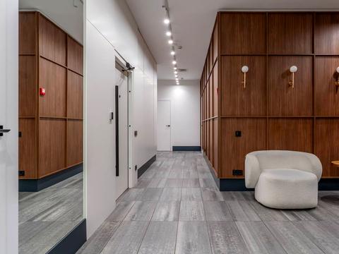 комерційна за адресою Еспланадна вул., 32