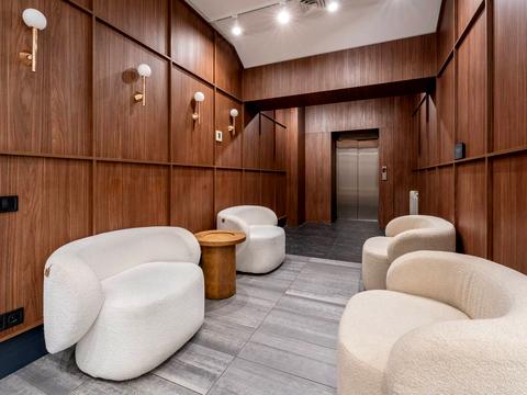 комерційна за адресою Еспланадна вул., 32