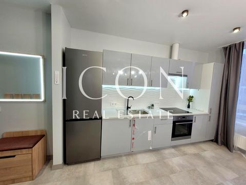 квартира за адресою Салютна вул., (Будинок 02301-02303)