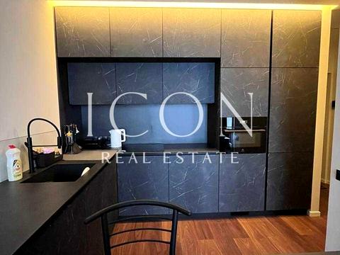 квартира за адресою Київ, Салютна вул., (Будинок 02301-02303)