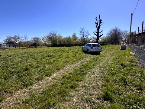 участок по адресу Каміна