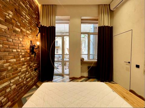 квартира за адресою Михайлівська вул., 6