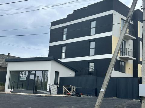 комерційна за адресою Бучми вул., 175