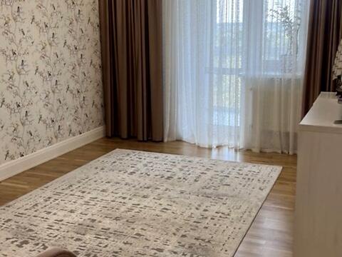 квартира за адресою Зодчих вул., 19