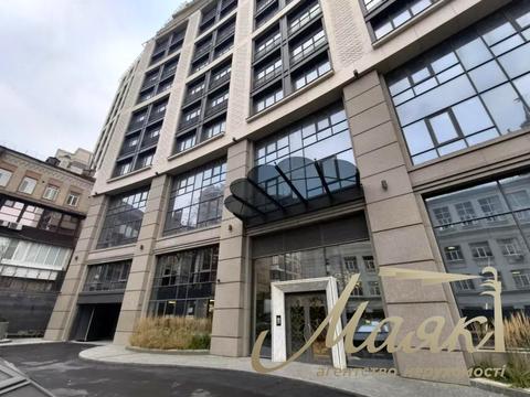 комерційна за адресою Лютеранська вул., 14в