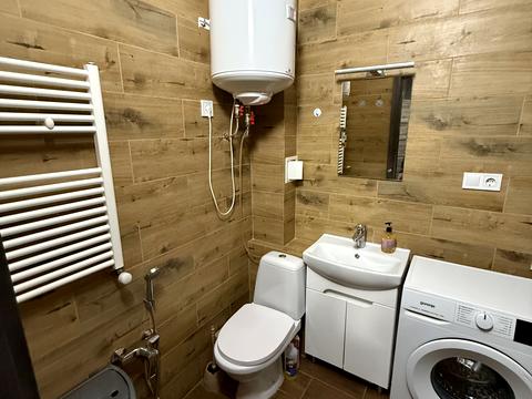 квартира за адресою Полковника Гуляєва просп. (Маршала Жукова), 111