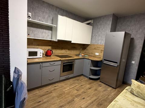 квартира за адресою Полковника Гуляєва просп. (Маршала Жукова), 111