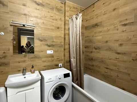 квартира за адресою Полковника Гуляєва просп. (Маршала Жукова), 111