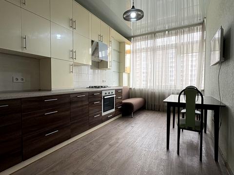 квартира за адресою Академіка Єфремова вул. (Командарма Уборевича), 8-А