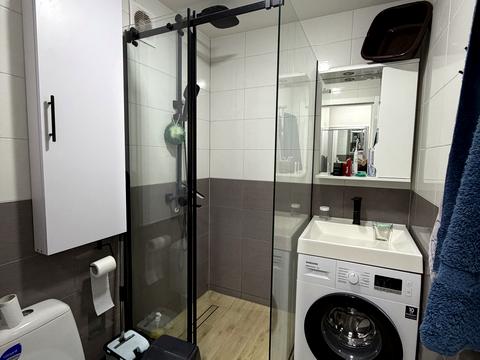 квартира за адресою Академіка Андрія Сахарова вул., 46а