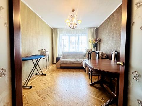квартира за адресою Академіка Корольова вул., 32