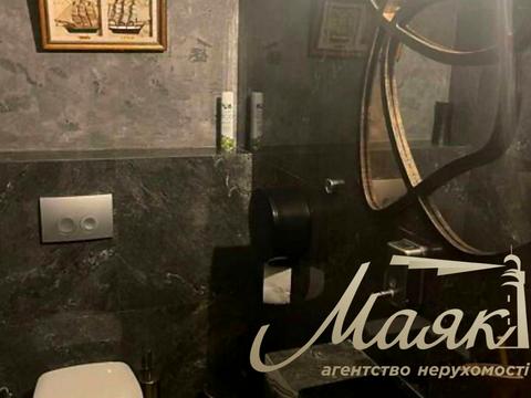 коммерческая по адресу Михаила Максимовича ул. (Онуфрія Трутенка), 24-В
