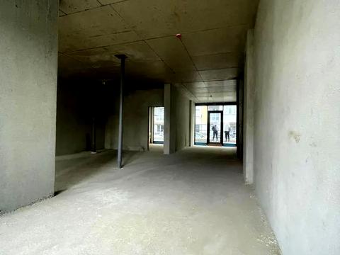 комерційна за адресою Угорська вул., 12