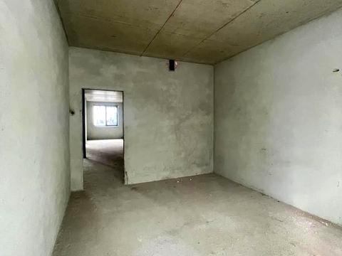 комерційна за адресою Угорська вул., 12