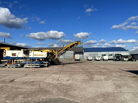 комерційна за адресою Соборна вул., 1