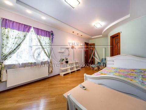 будинок за адресою с. Петропавлівська Борщагівка, Миру вул., 44