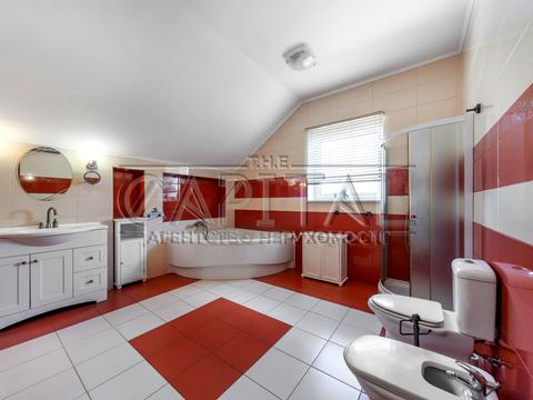будинок за адресою с. Петропавлівська Борщагівка, Миру вул., 44