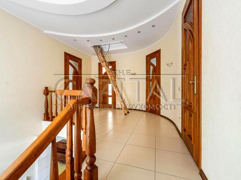 будинок за адресою с. Петропавлівська Борщагівка, Миру вул., 44