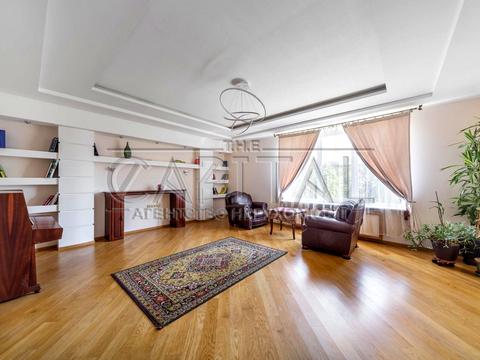будинок за адресою с. Петропавлівська Борщагівка, Миру вул., 44