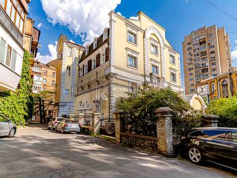 комерційна за адресою Саксаганського вул., 85/23