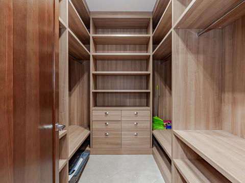 квартира по адресу Кловский спуск, 7a