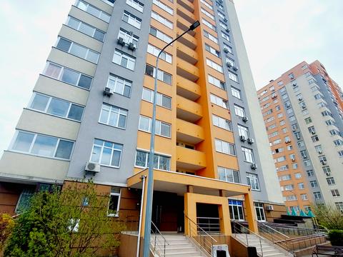 квартира за адресою Любомира Гузара просп. (Космонавта Комарова), 46-Б