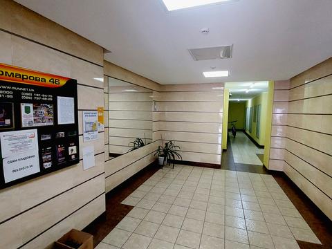 квартира за адресою Любомира Гузара просп. (Космонавта Комарова), 46-Б