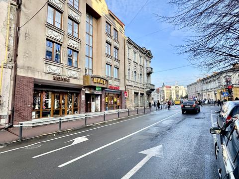 комерційна за адресою Кардинала Любомира Гузара вул., 55