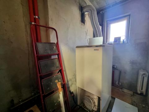 дом по адресу Кустарниковая ул., 7