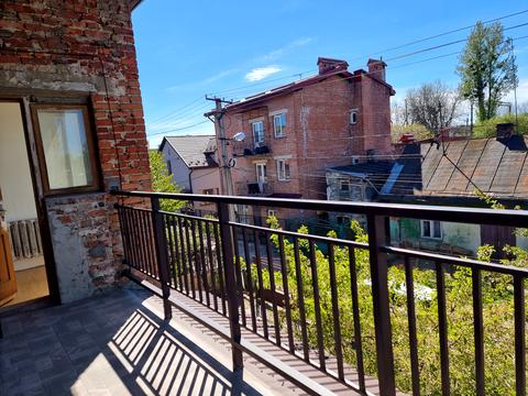 дом по адресу Кустарниковая ул., 7