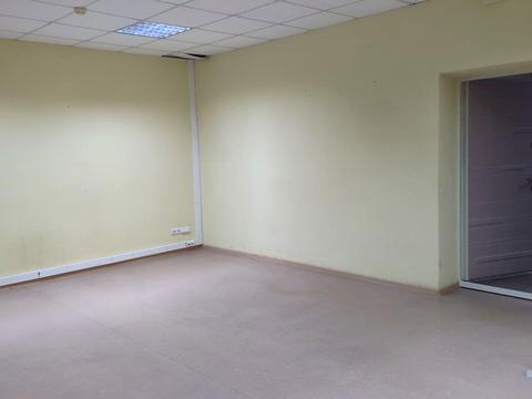 комерційна за адресою Предславинська вул., 34Б