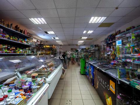 комерційна за адресою Автозаводська вул., 83