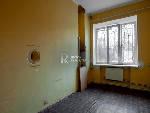 комерційна за адресою Автозаводська вул., 83