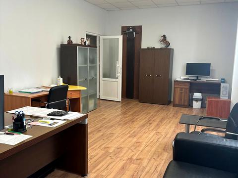 комерційна за адресою Промислова вул., 60
